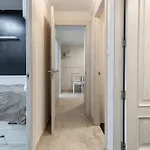 Inftour Apolo Iii Atico كاليبي