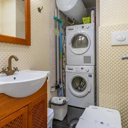 Inftour Apolo Iii Atico Apartment