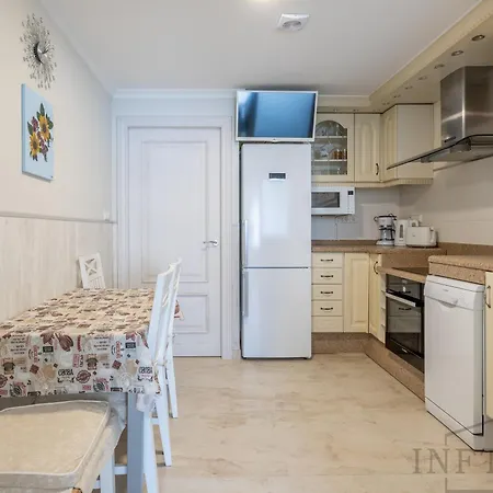 Inftour Apolo Iii Atico Apartment